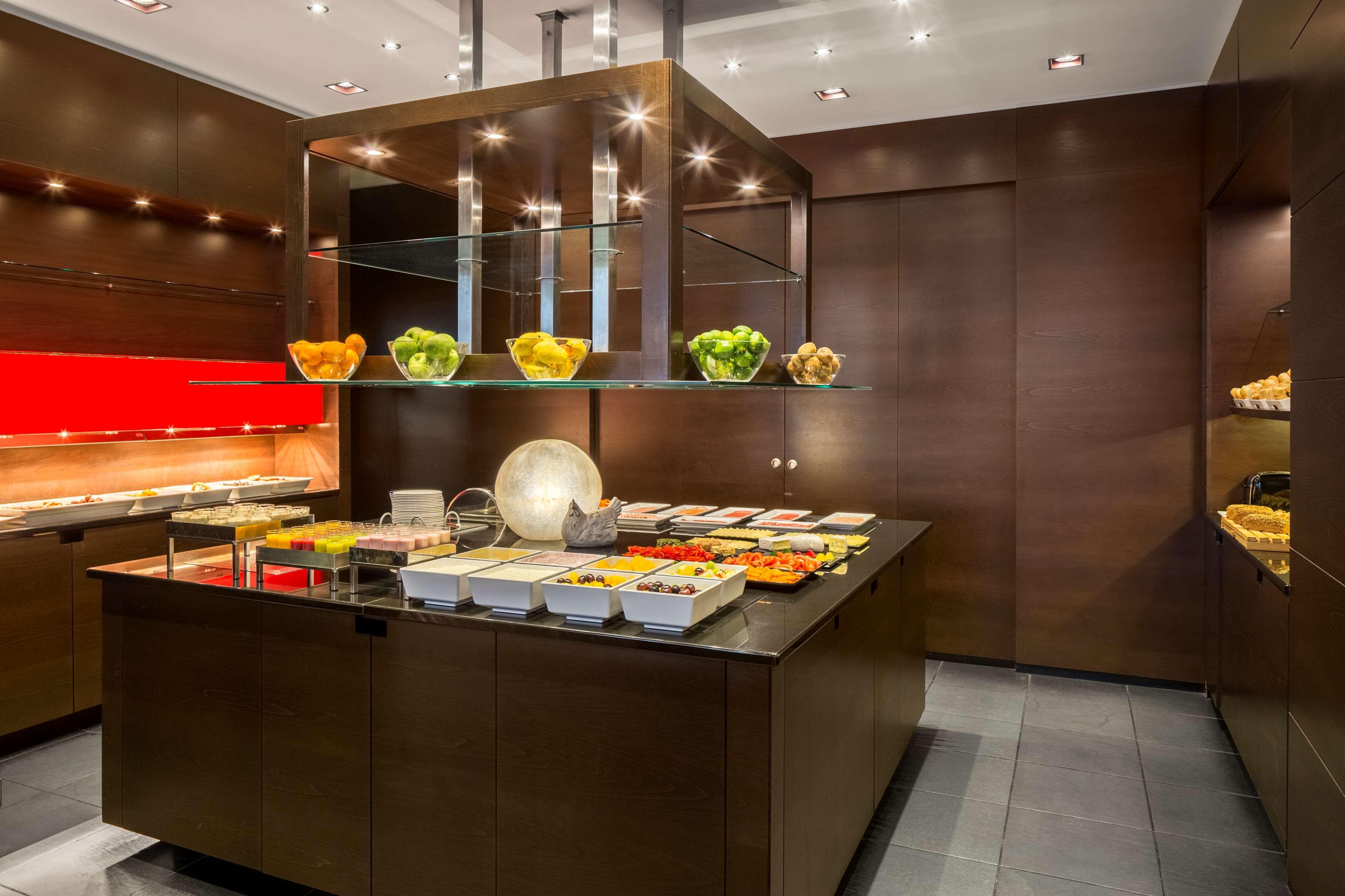 Nh Collection Hotel 4*