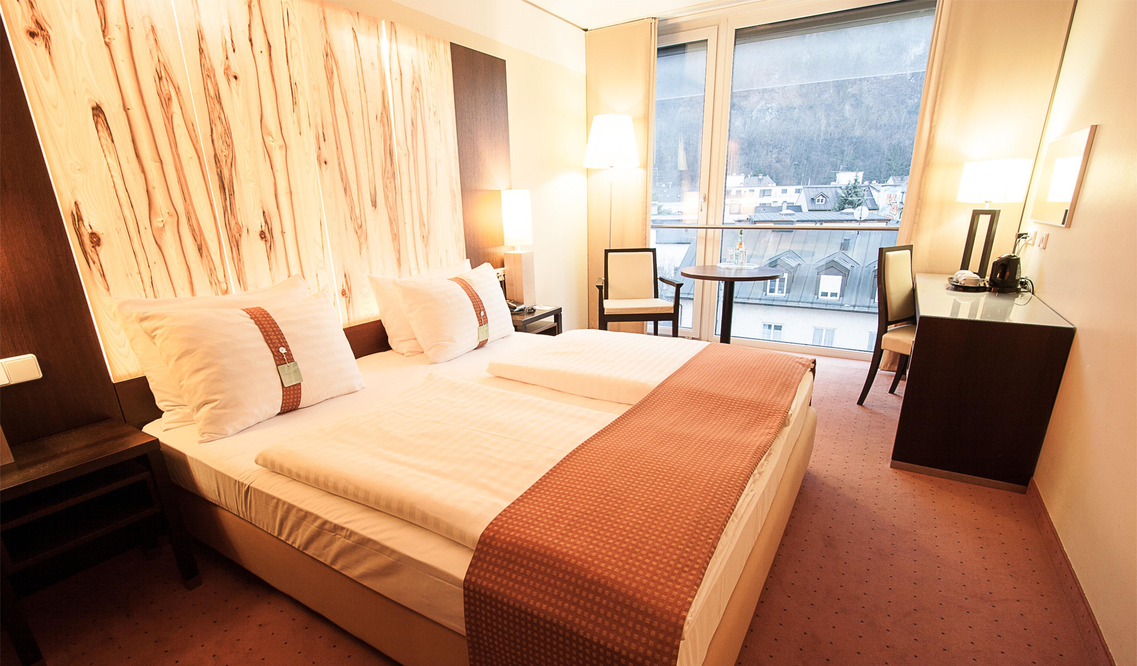 Hotel - By Ihg