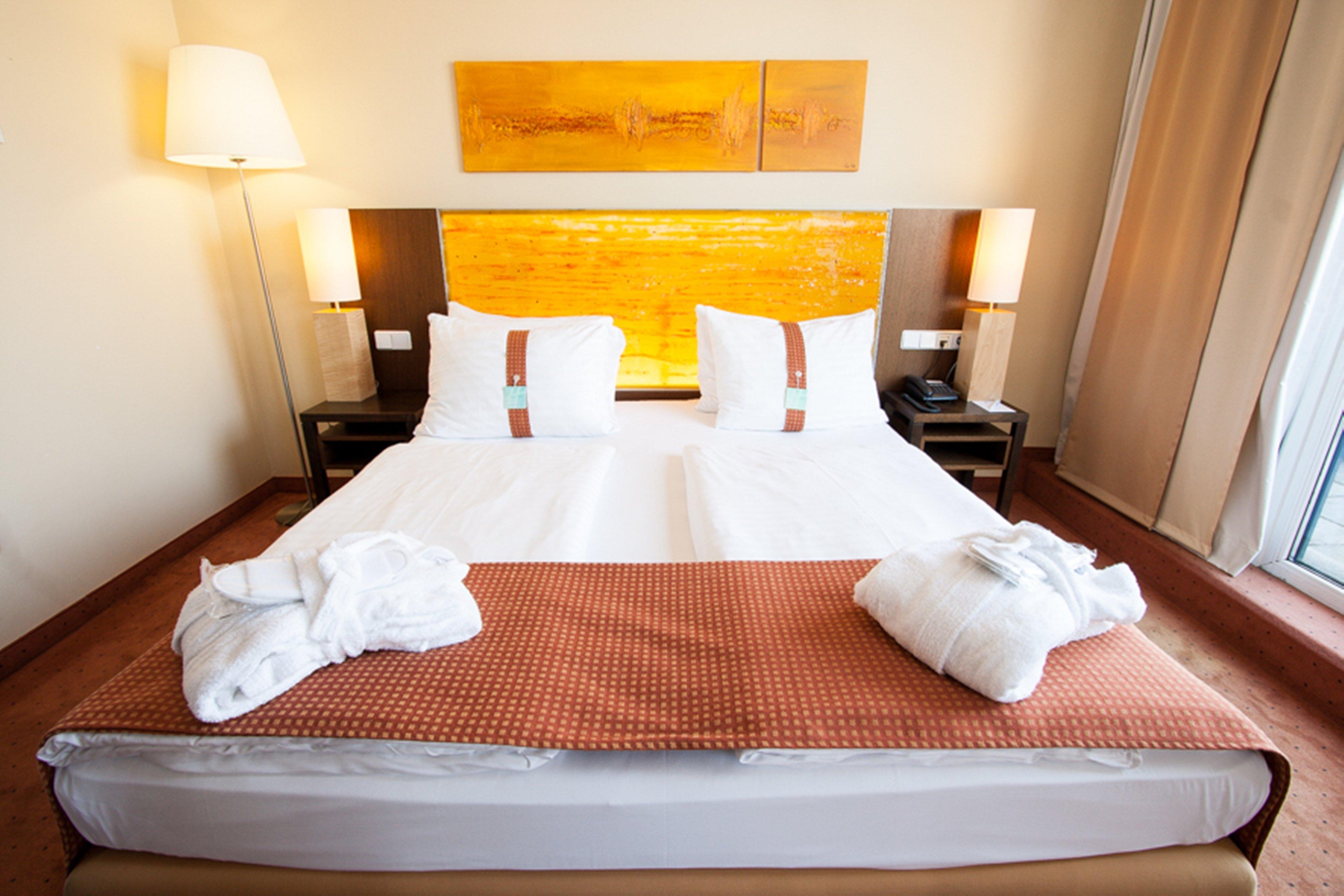 - By Ihg Hotel