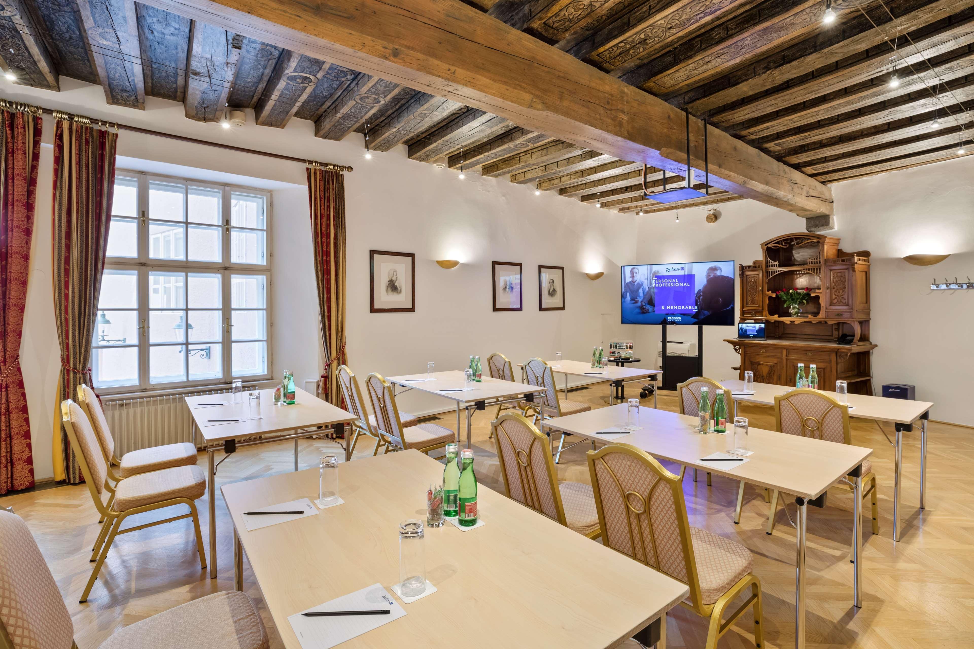 Radisson Blu Altstadt 5*