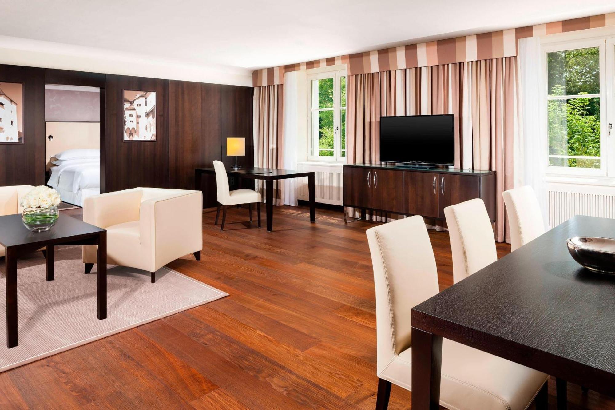 Sheraton Grand 5*
