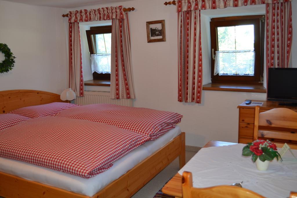 Bed & Breakfast Haus Ballwein *