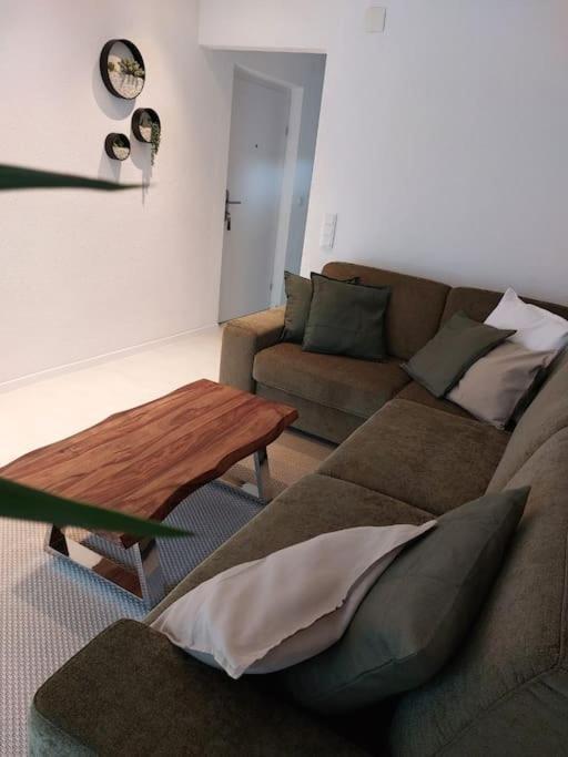 Modern - Perfectly Located Apartment