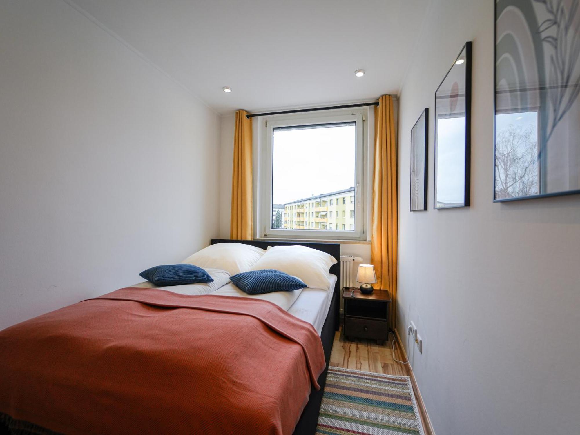 Easysuites Homestay