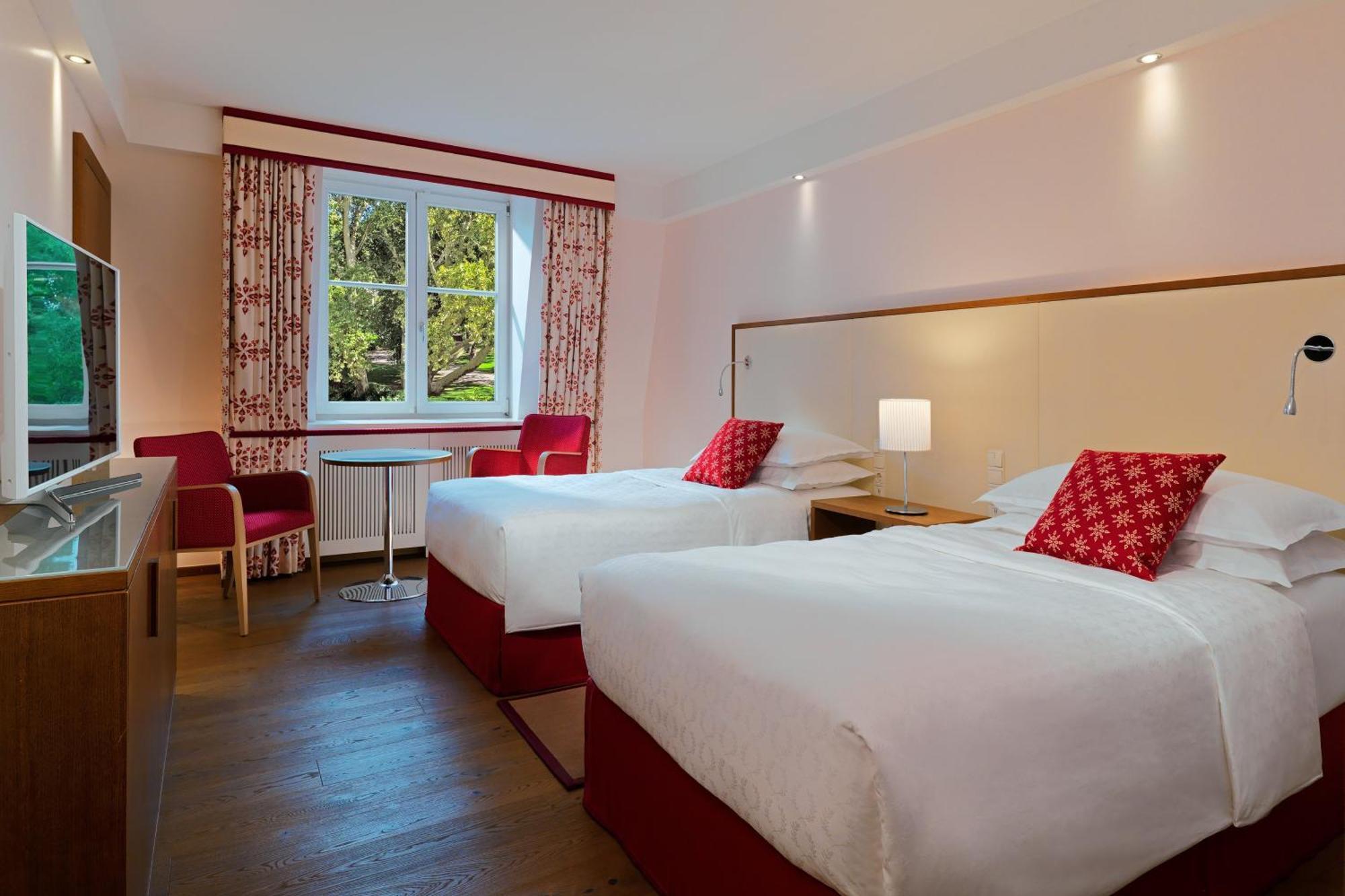 Sheraton Grand 5*