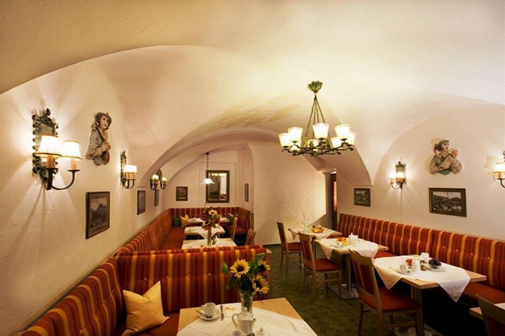 Hotel Krone 1512 3*