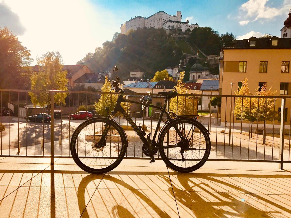 Mozarts Piano-apartment With Cinematiccityview Salzburg
