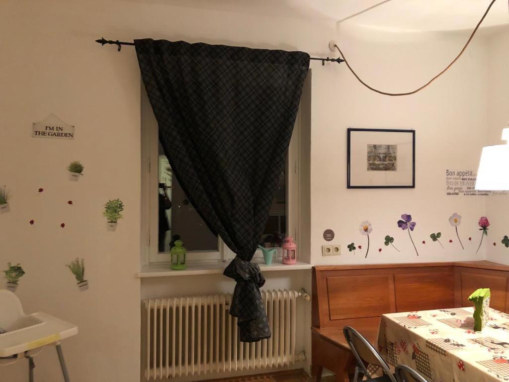 H Homestay