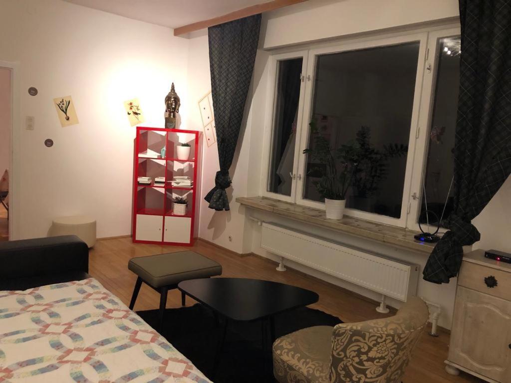 Homestay H *